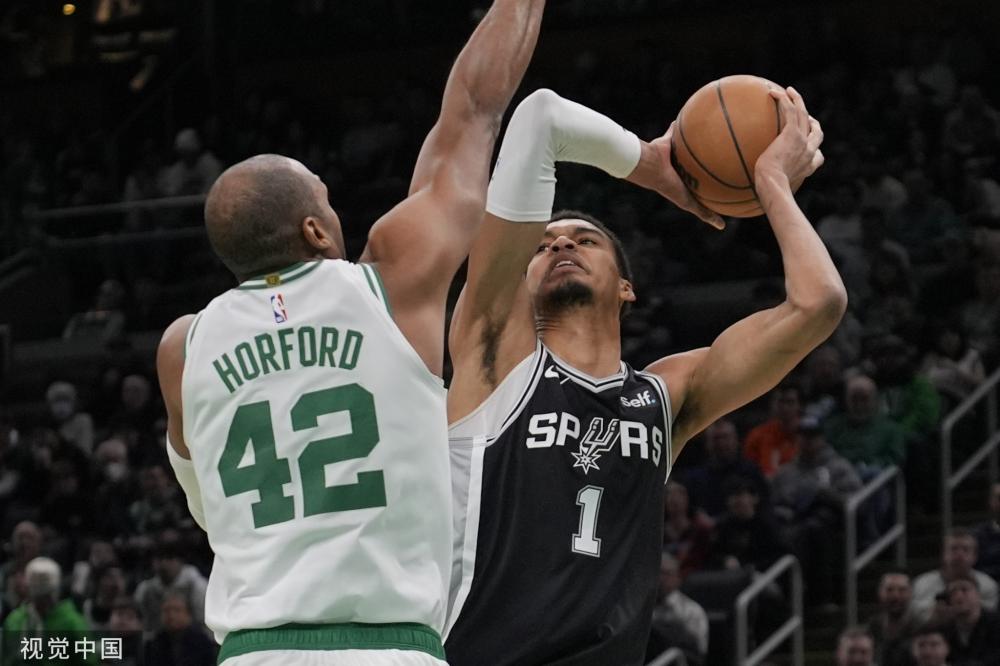 坚韧不拔的 坚韧不拔的